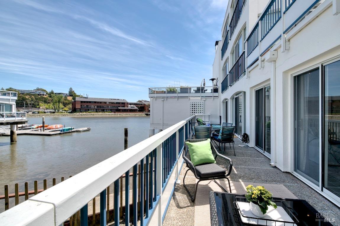 Mill Valley, California, 94941, United States, 2 Bedrooms Bedrooms, ,2 BathroomsBathrooms,Residential,For Sale,1926308
