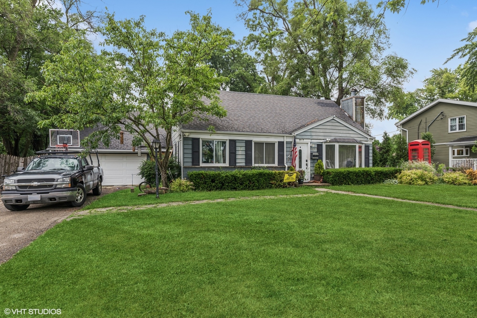 Glenview, Illinois, 60025, United States, 3 Bedrooms Bedrooms, ,2 BathroomsBathrooms,Residential,For Sale,1876560