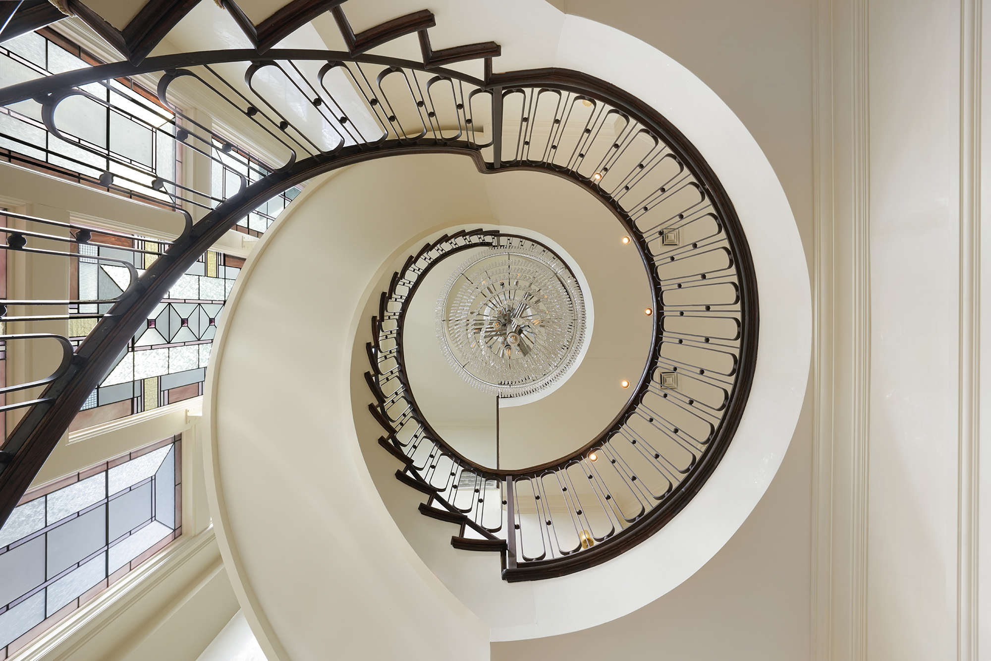 Brooklyn, New York, 11230, United States, 4 Bedrooms Bedrooms, ,7 BathroomsBathrooms,Residential,For Sale,1942878