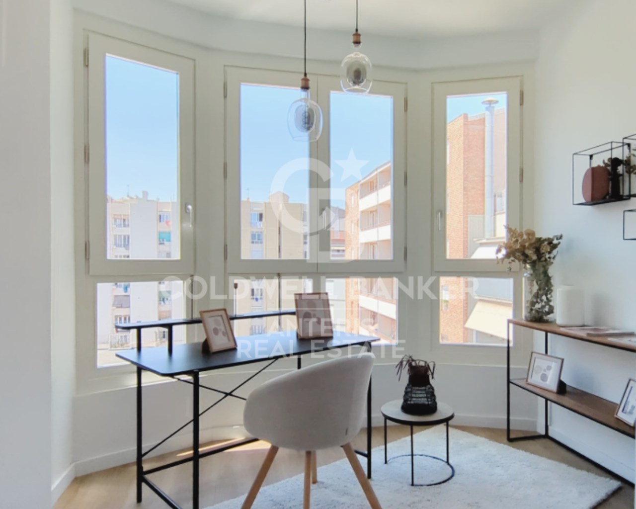 Barcelona, Barcelona, Eixample, La Dreta de l'Eix, Barcelona, Catalonia, ES, 4 Bedrooms Bedrooms, ,2 BathroomsBathrooms,Residential,For Sale,Barcelona, Barcelona, Eixample, La Dreta de l'Eix,1626735