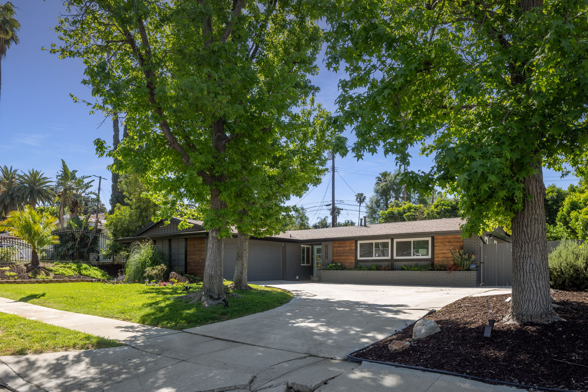  20756 Clarendon Street - 物件實景