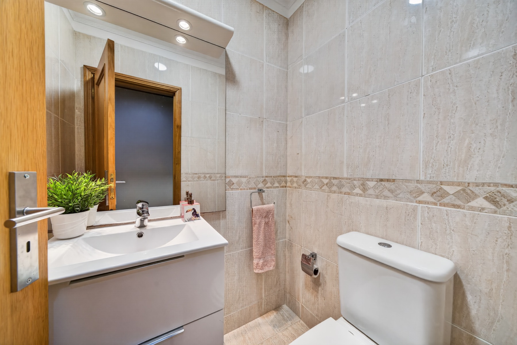  Flat, 3 bedrooms, for Sale - 物件實景