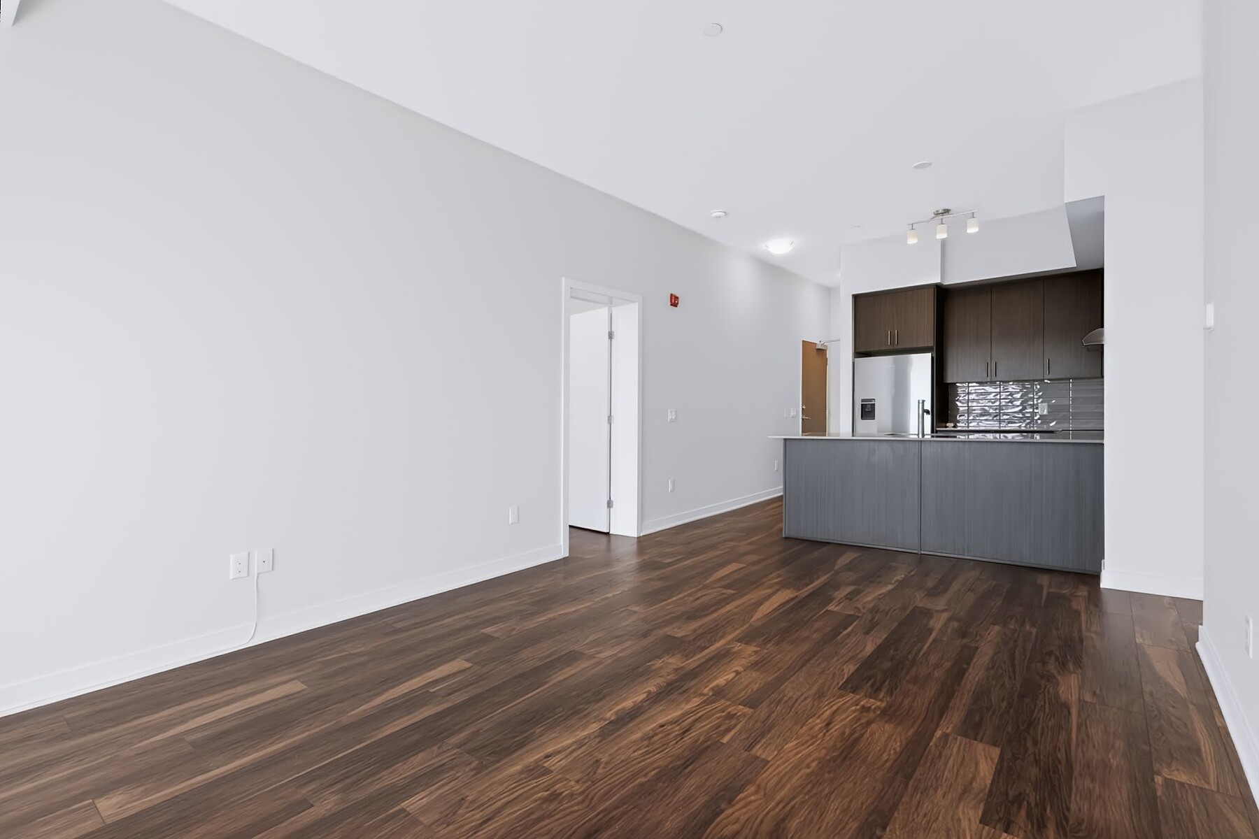  Modern Condo Livin - 物件實景