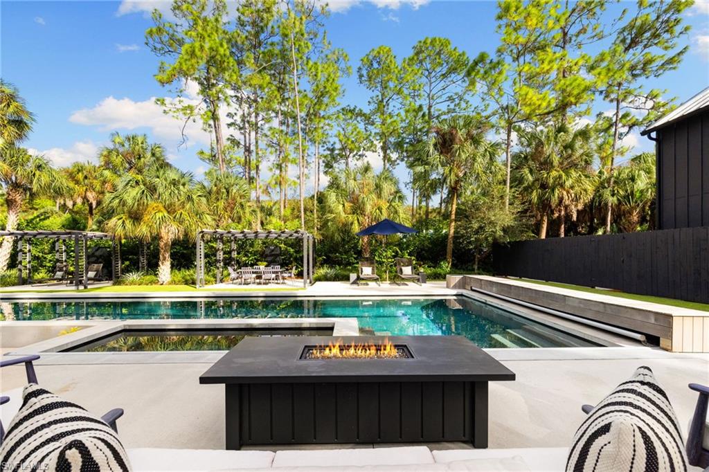 Naples, Florida, 34120, United States, 3 Bedrooms Bedrooms, ,4 BathroomsBathrooms,Residential,For Sale,1992036