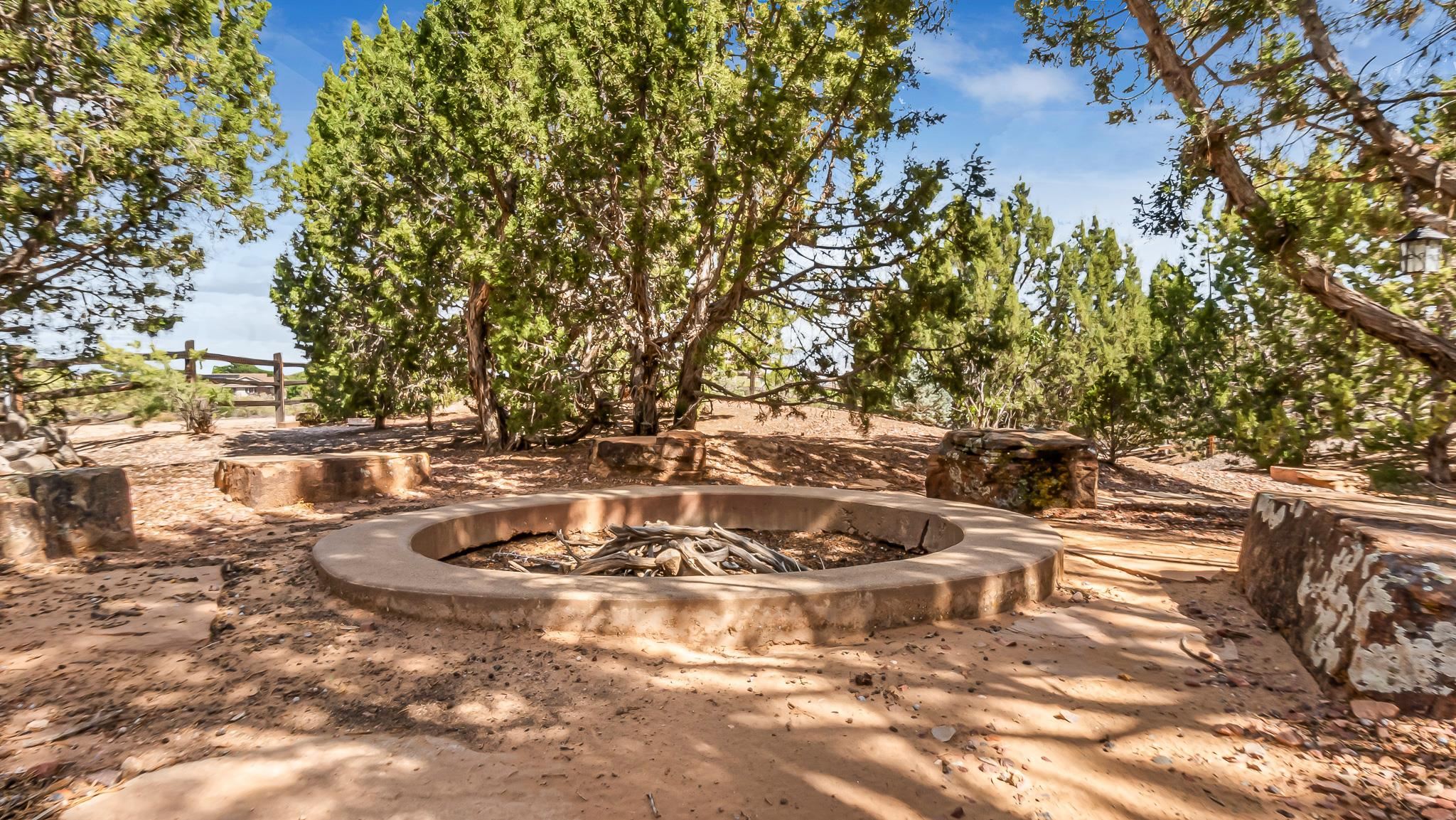 Grand Junction, Colorado, 81507, United States, 5 Bedrooms Bedrooms, ,3 BathroomsBathrooms,Residential,For Sale,1989085