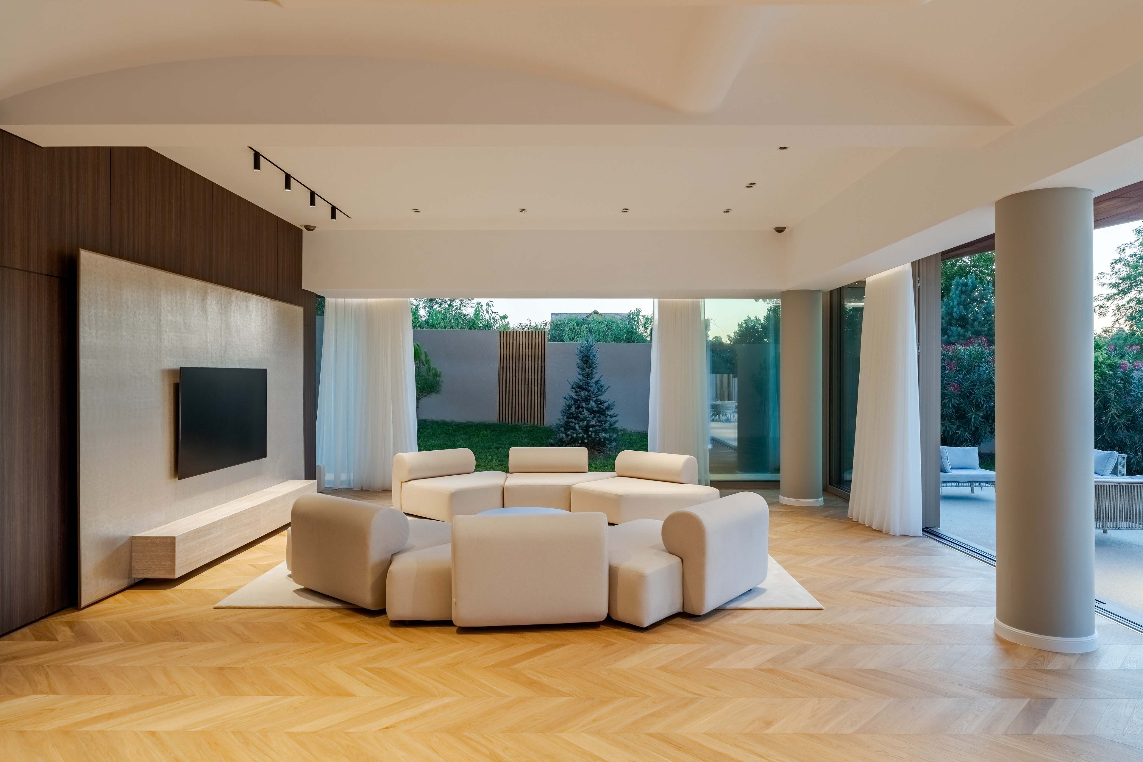  Unique Lakeside Villa on Snagov Lake, Romania - 物件實景