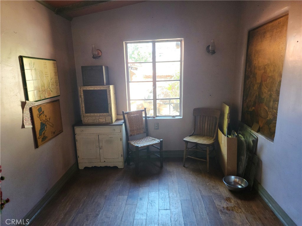 Riverside, California, 92501, United States, 4 Bedrooms Bedrooms, ,2 BathroomsBathrooms,Residential,For Sale,1966223