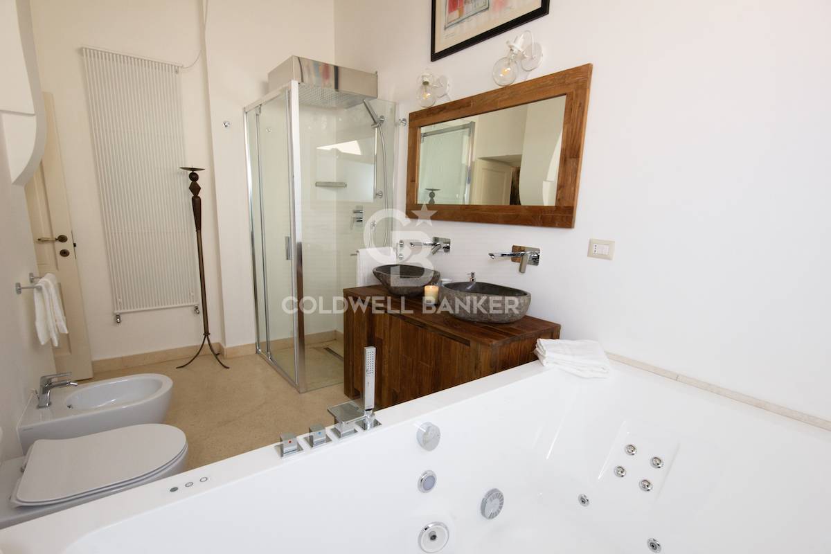 Lequile, Lecce, 73010, IT, 6 Bedrooms Bedrooms, ,6 BathroomsBathrooms,Residential,For Sale,1992134