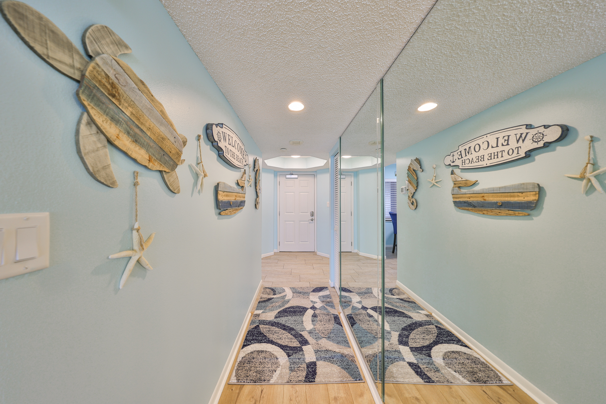 Clearwater Beach, Florida, 33767, United States, 1 Bedroom Bedrooms, ,2 BathroomsBathrooms,Residential,For Sale,1977672