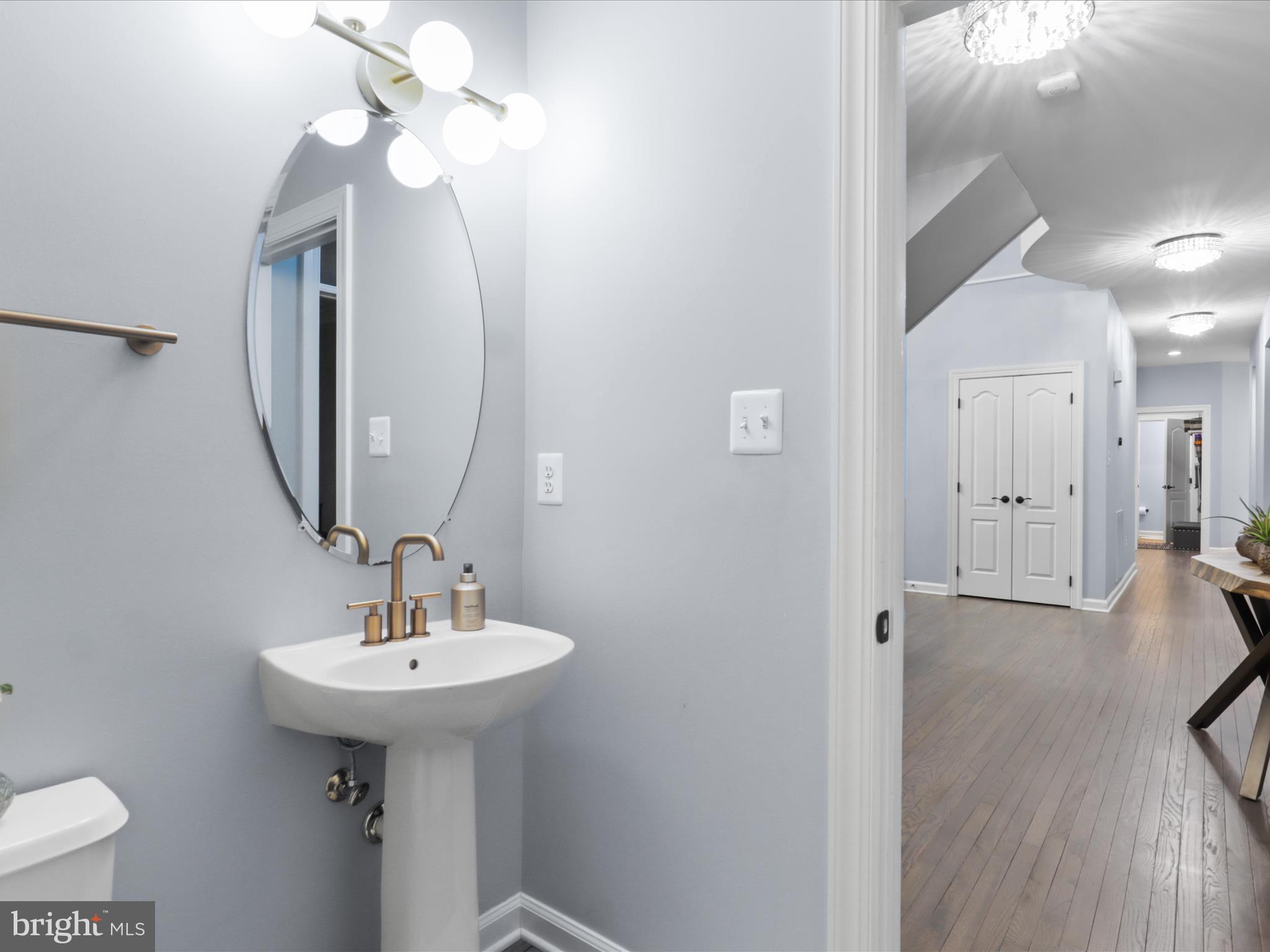 Fairfax Station, Virginia, 22039, United States, 5 Bedrooms Bedrooms, ,6 BathroomsBathrooms,Residential,For Sale,1810572