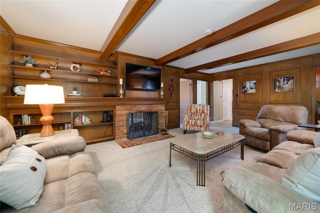 Chesterfield, Missouri, 63017, United States, 4 Bedrooms Bedrooms, ,3 BathroomsBathrooms,Residential,For Sale,1966337