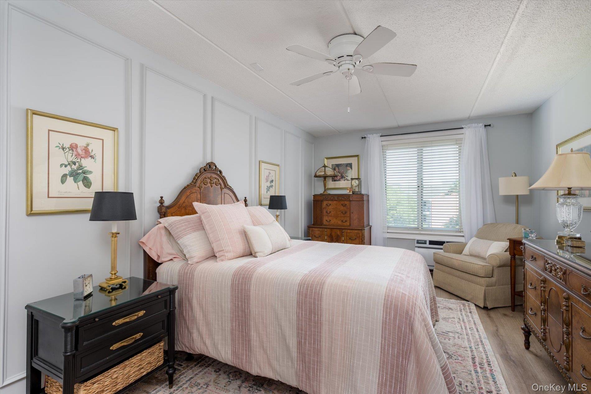  135 Post Avenue, Westbury, NY, 11590 - 物件實景