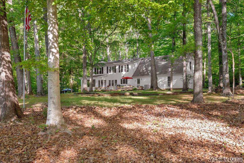 Clarksville, Virginia, 23927, United States, 3 Bedrooms Bedrooms, ,2 BathroomsBathrooms,Residential,For Sale,1805188