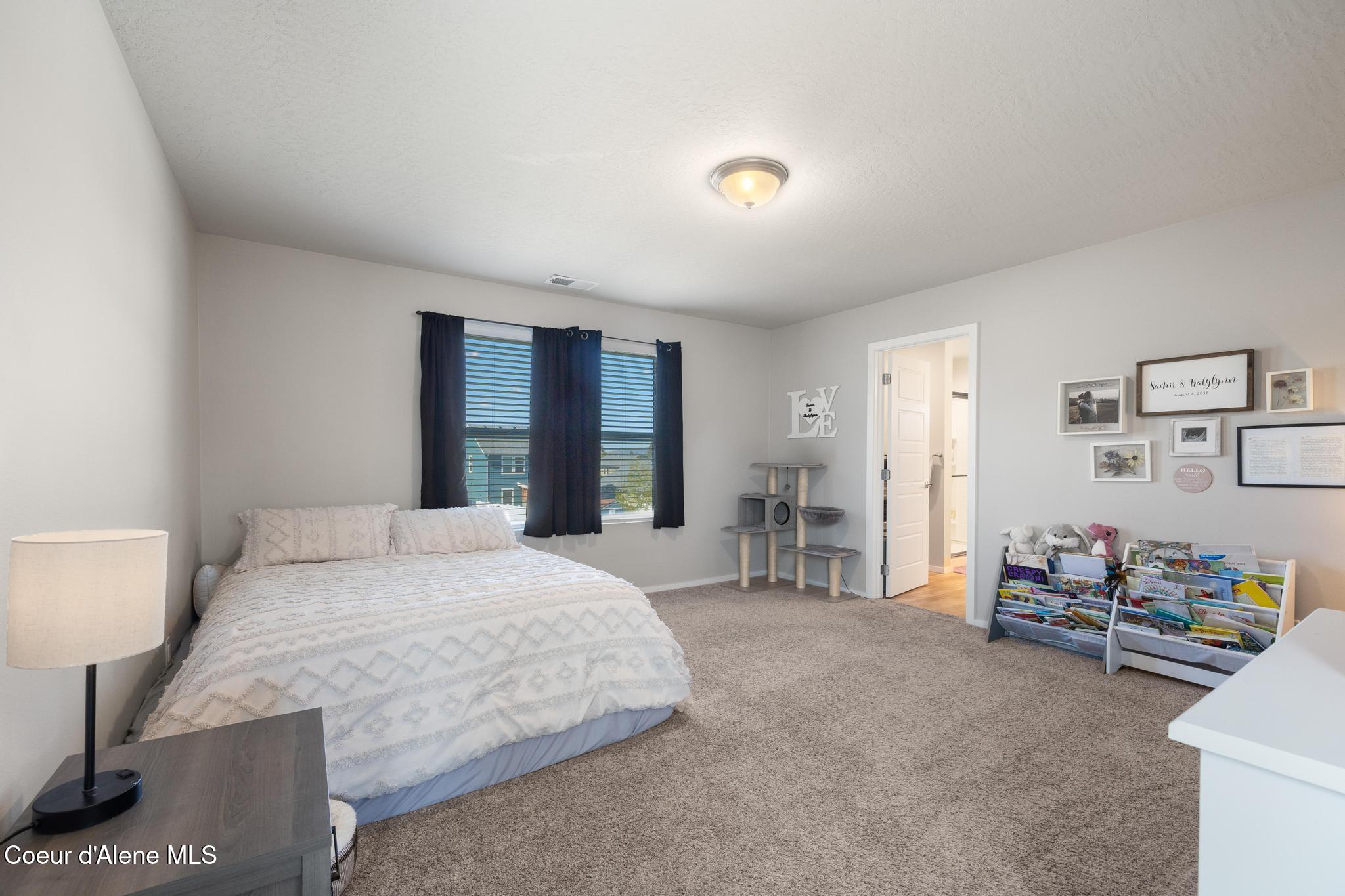 Spokane Valley, Washington, 99037, United States, 4 Bedrooms Bedrooms, ,3 BathroomsBathrooms,Residential,For Sale,1784672