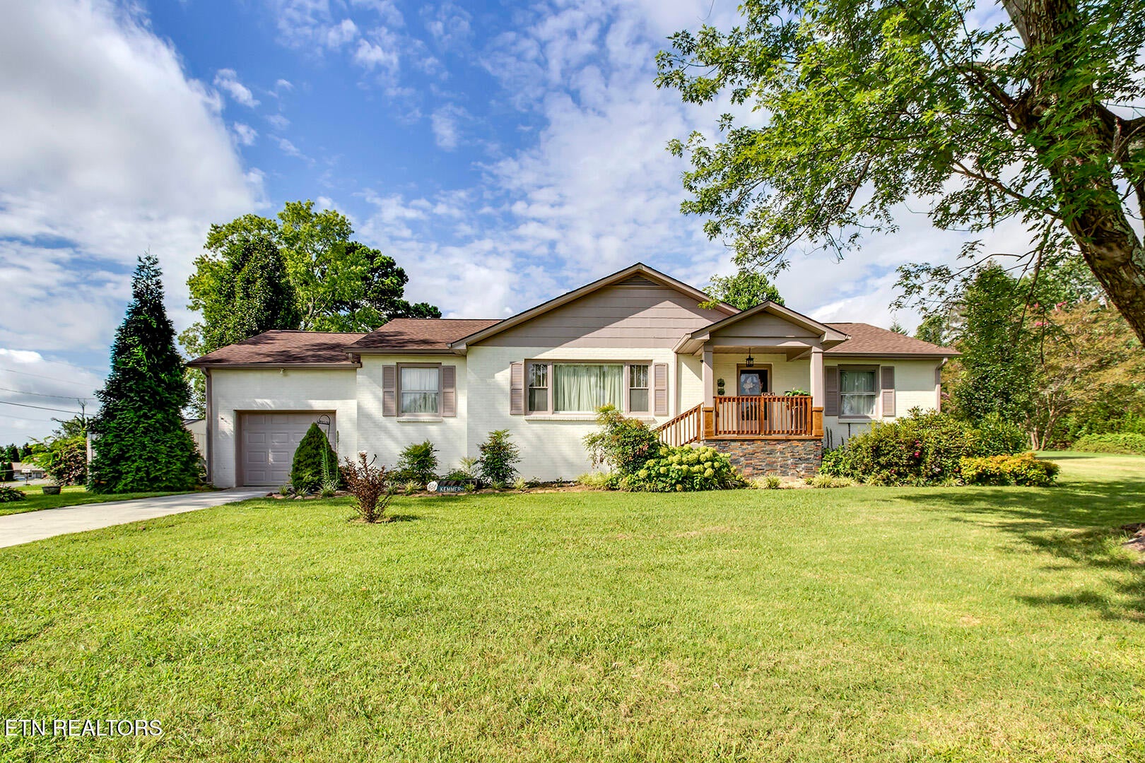 Kemmer Rd, Spring City, TN 37381