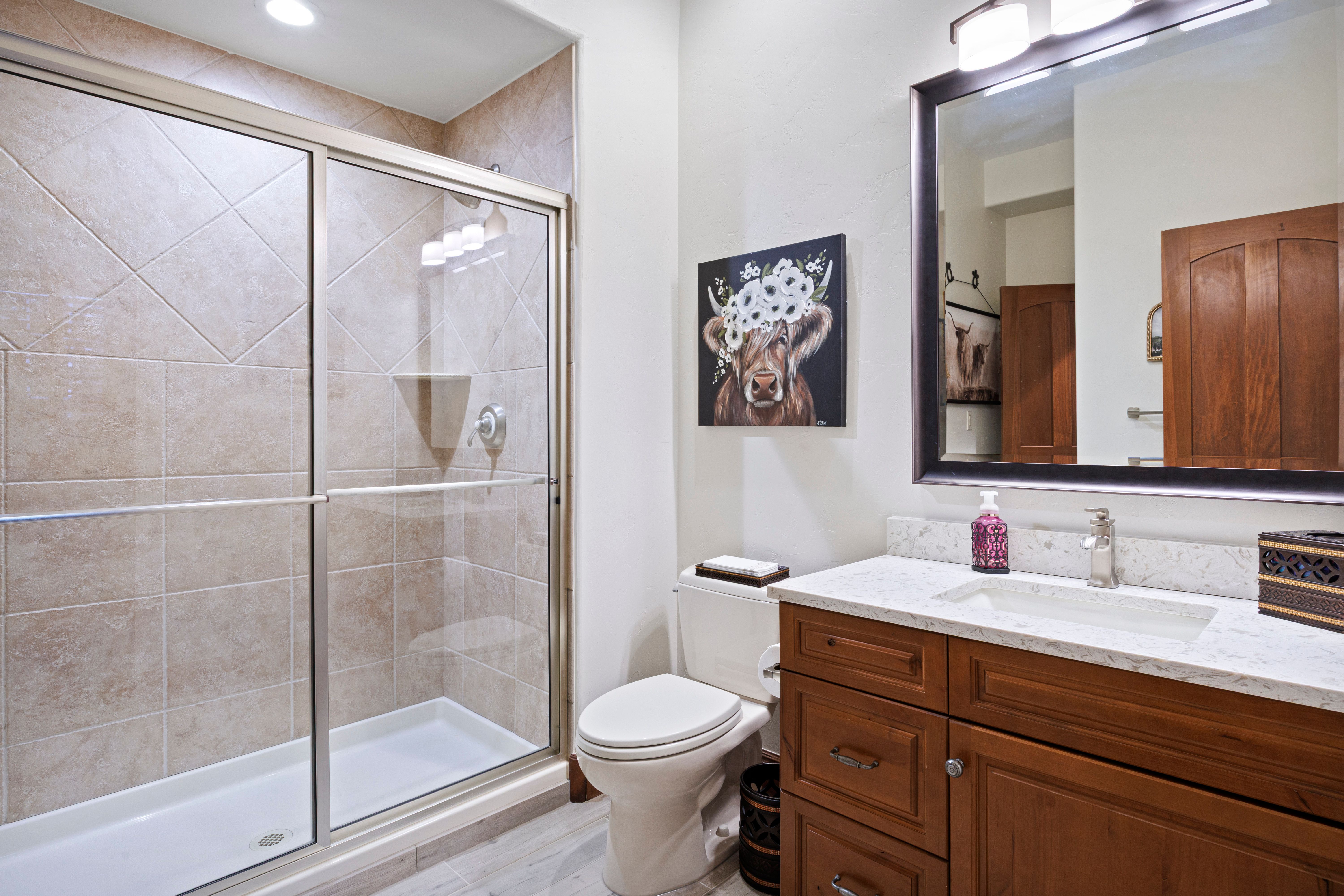  Luxury, No-Maintenance Living with Main-Floor Primary in Castle Pines Village - 物件實景