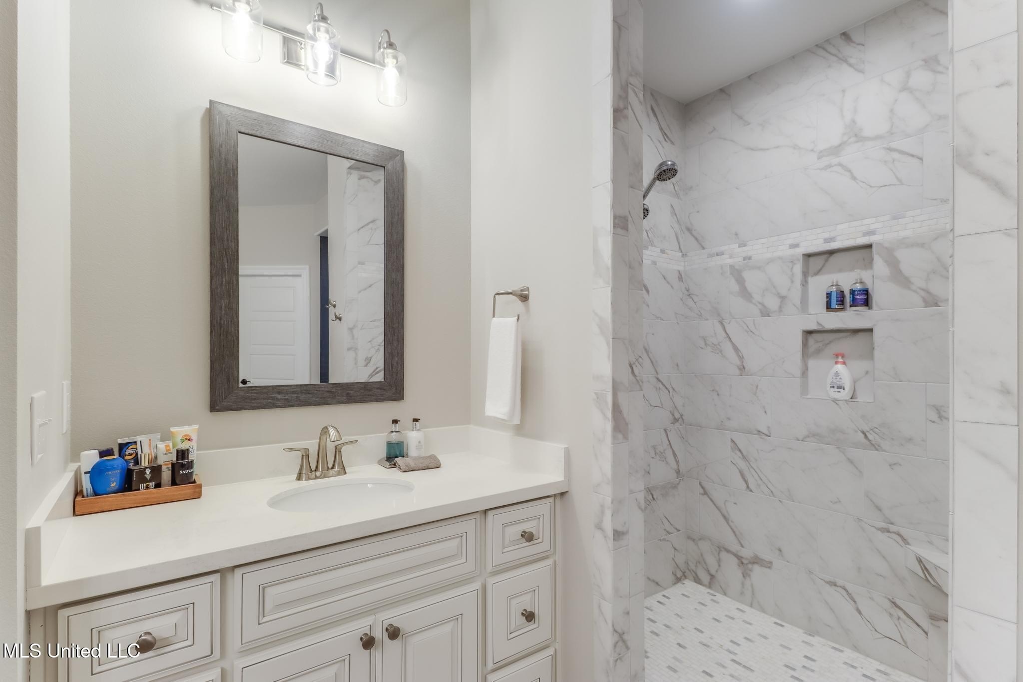 Gulfport, Mississippi, 39503, United States, 5 Bedrooms Bedrooms, ,3 BathroomsBathrooms,Residential,For Sale,2005321