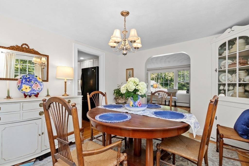 Westwood, Massachusetts, 02090, United States, 3 Bedrooms Bedrooms, ,2 BathroomsBathrooms,Residential,For Sale,1902303