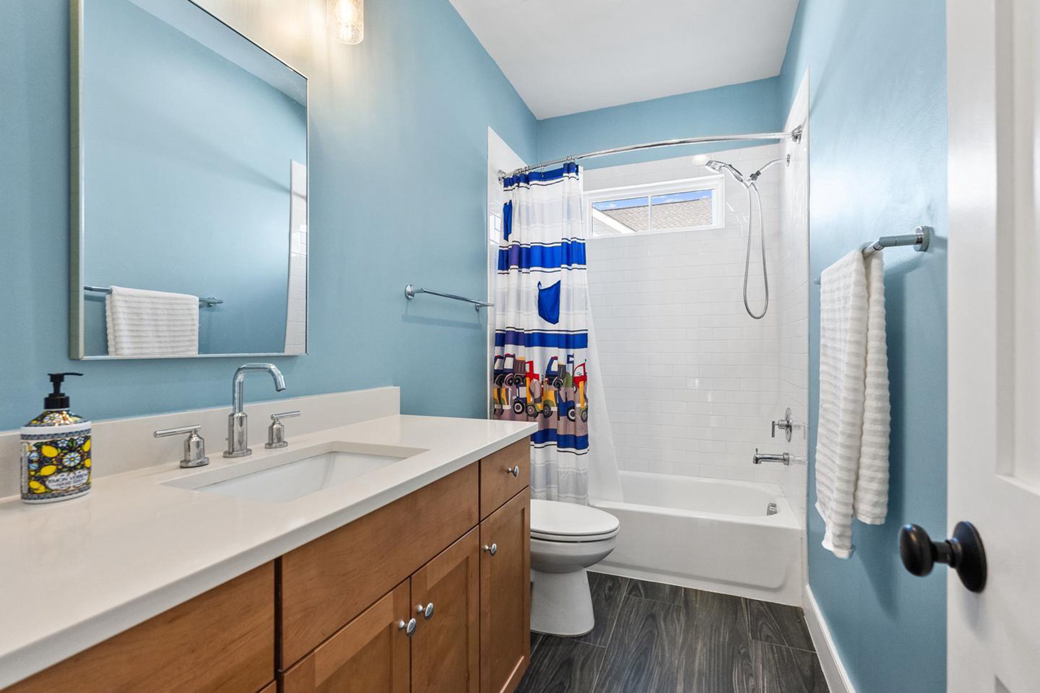  8633 Fort Hunt Road, Alexandria, VA, 22308 - 物件實景