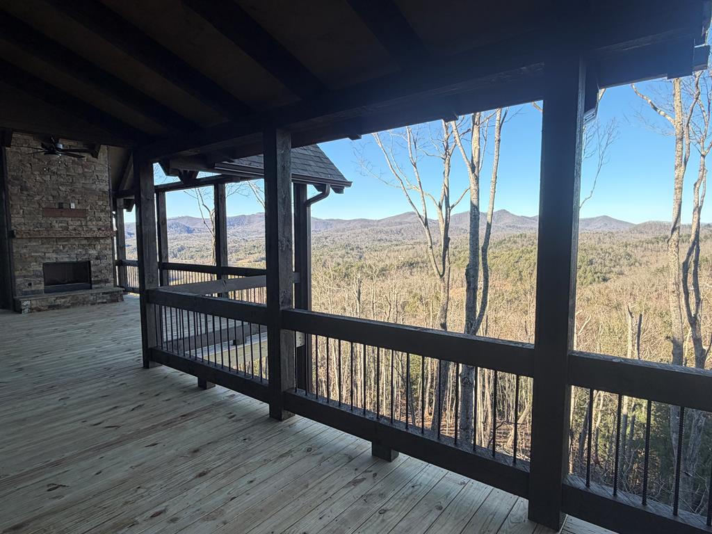 Mineral Bluff, Georgia, 30559, United States, 4 Bedrooms Bedrooms, ,4 BathroomsBathrooms,Residential,For Sale,2010498