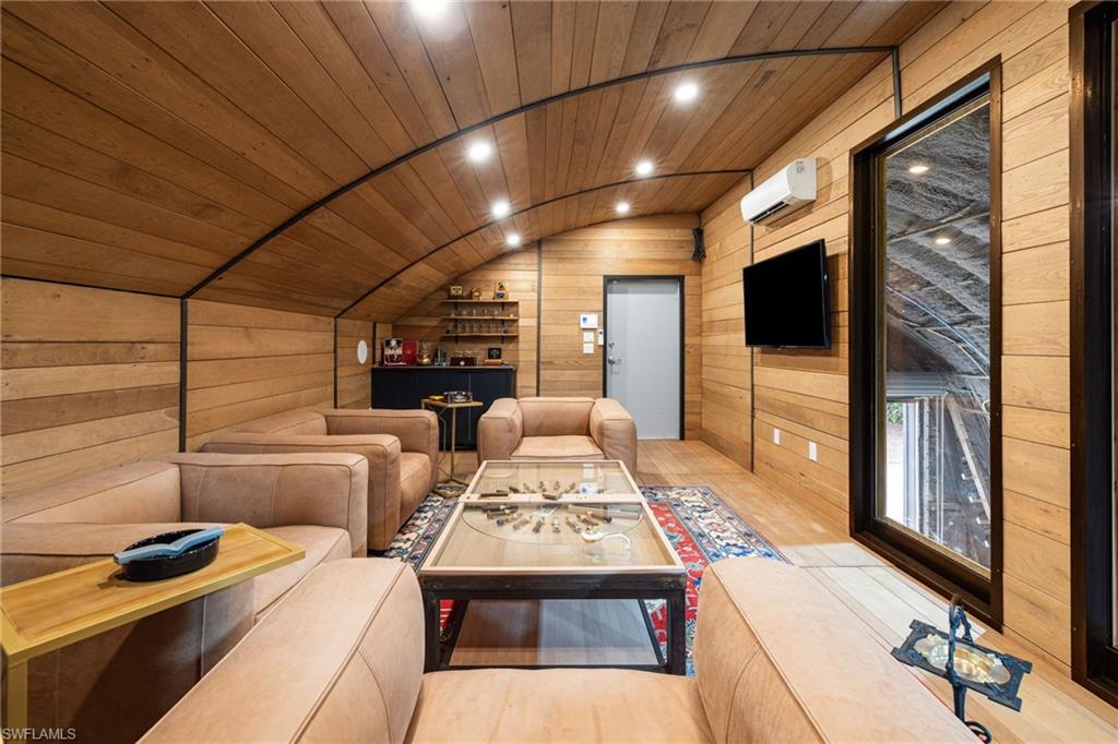 Naples, Florida, 34120, United States, 3 Bedrooms Bedrooms, ,4 BathroomsBathrooms,Residential,For Sale,1992036