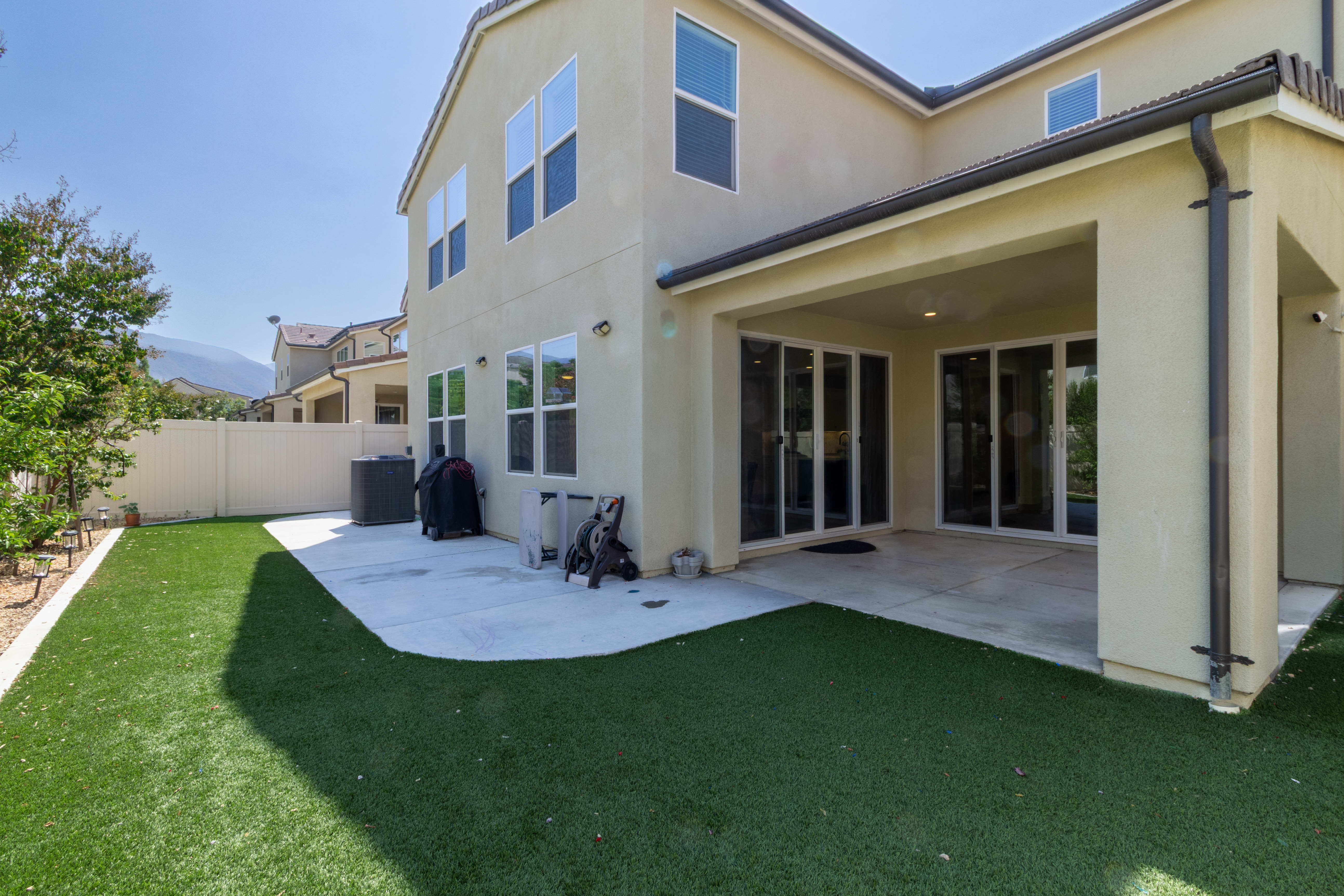Corona, California, 92883, United States, 4 Bedrooms Bedrooms, ,3 BathroomsBathrooms,Residential,For Sale,1922003