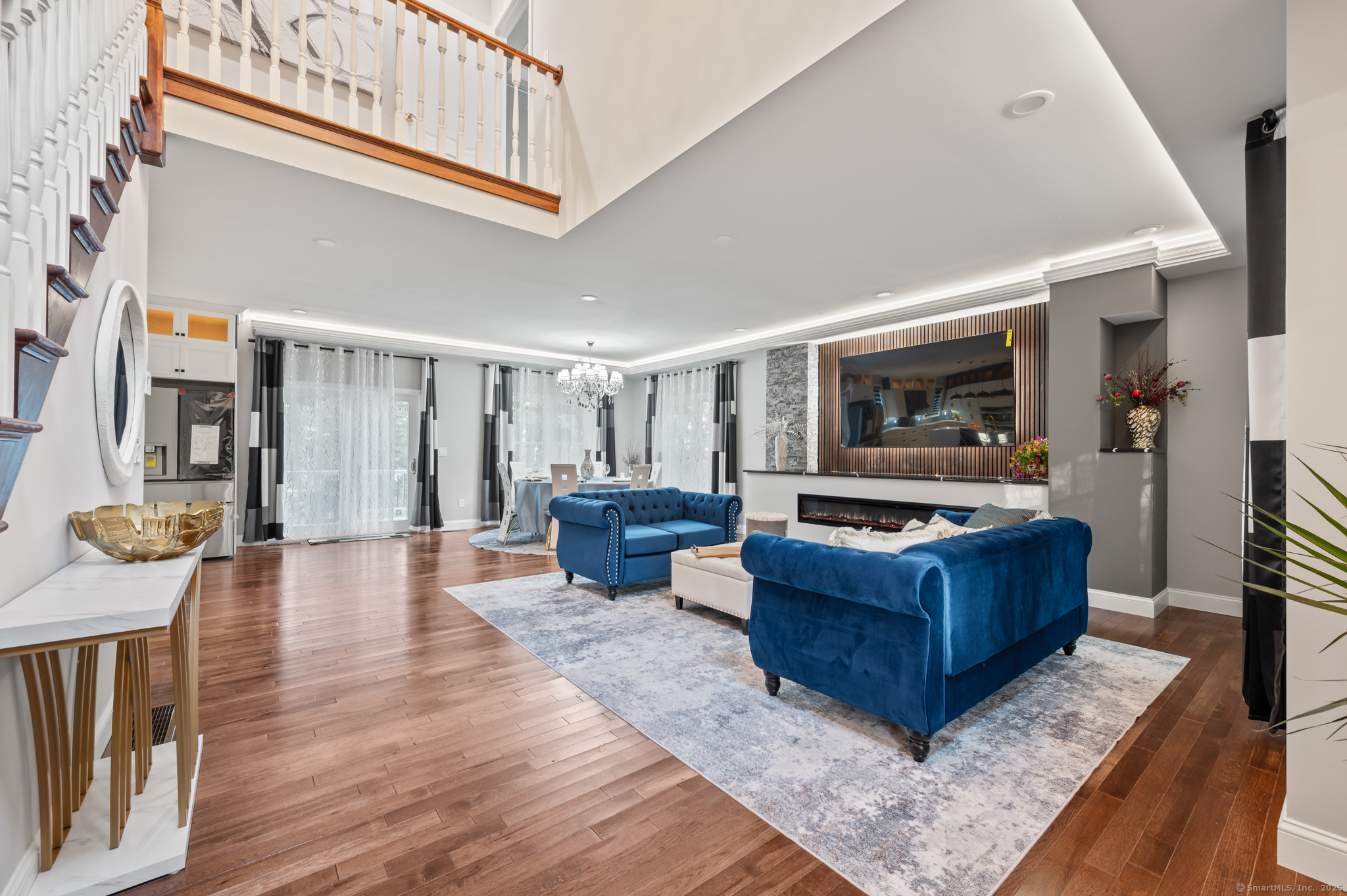 Simsbury, Connecticut, 06092, United States, 4 Bedrooms Bedrooms, ,3 BathroomsBathrooms,Residential,For Sale,1872405