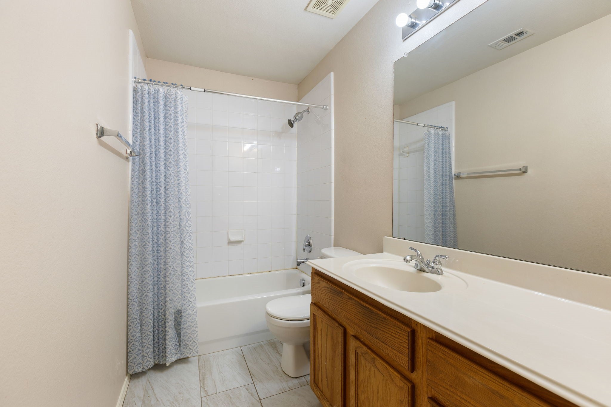 Frisco, Texas, 75035, United States, 5 Bedrooms Bedrooms, ,4 BathroomsBathrooms,Residential,For Sale,1977437