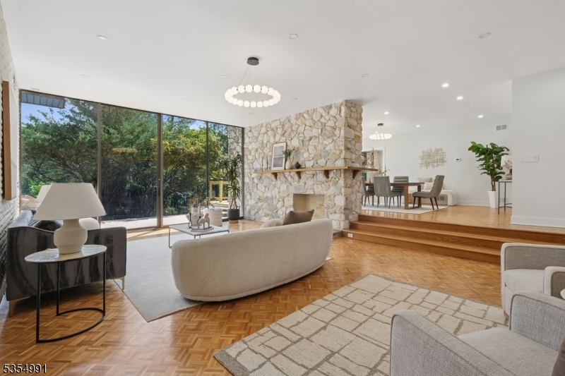 South Orange Village Twp., New Jersey, 07079, United States, 5 Bedrooms Bedrooms, ,4 BathroomsBathrooms,Residential,For Sale,1940447