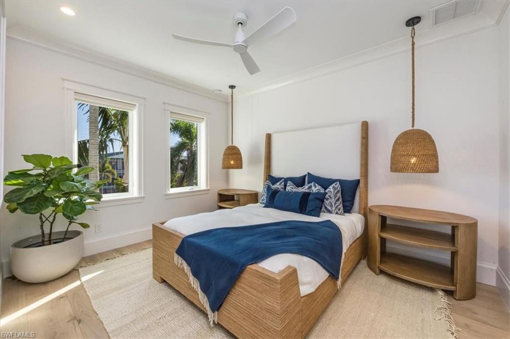 Naples, Florida, 34102, United States, 4 Bedrooms Bedrooms, ,6 BathroomsBathrooms,Residential,For Sale,1987557