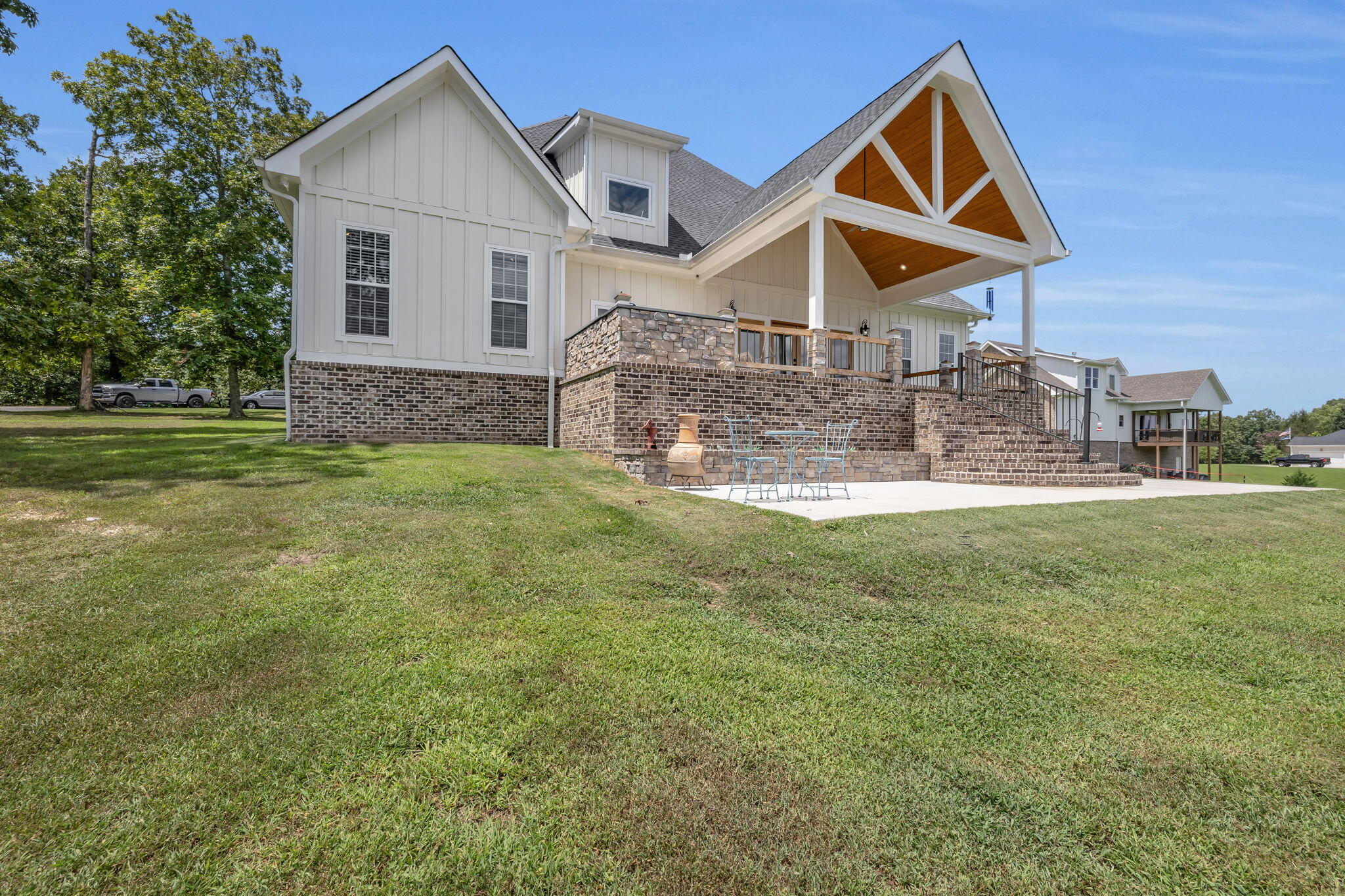 Dunlap, Tennessee, 37327, United States, 4 Bedrooms Bedrooms, ,4 BathroomsBathrooms,Residential,For Sale,1914662