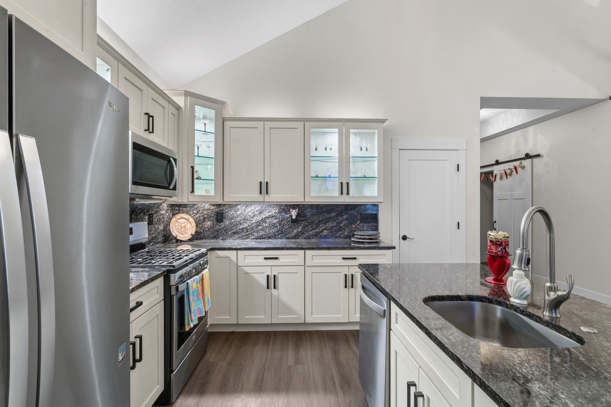  113 Hemingway Lane, Coraopolis, PA 15108 - 物件實景