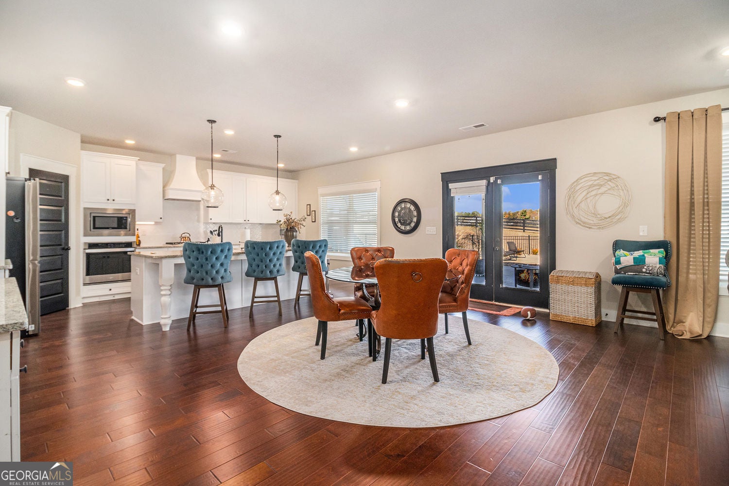 Senoia, Georgia, 30276, United States, 5 Bedrooms Bedrooms, ,4 BathroomsBathrooms,Residential,For Sale,1985823