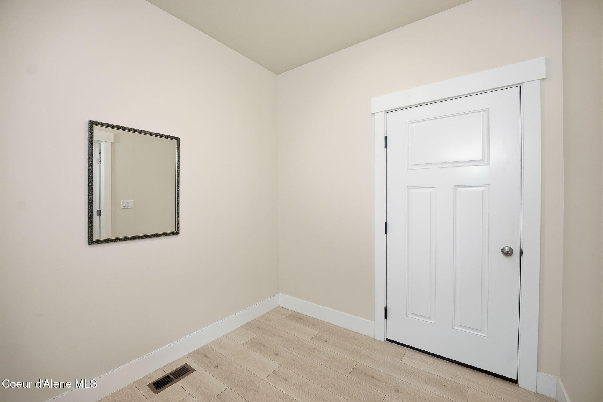 Hayden, Idaho, 83835, United States, 3 Bedrooms Bedrooms, ,3 BathroomsBathrooms,Residential,For Sale,2038473
