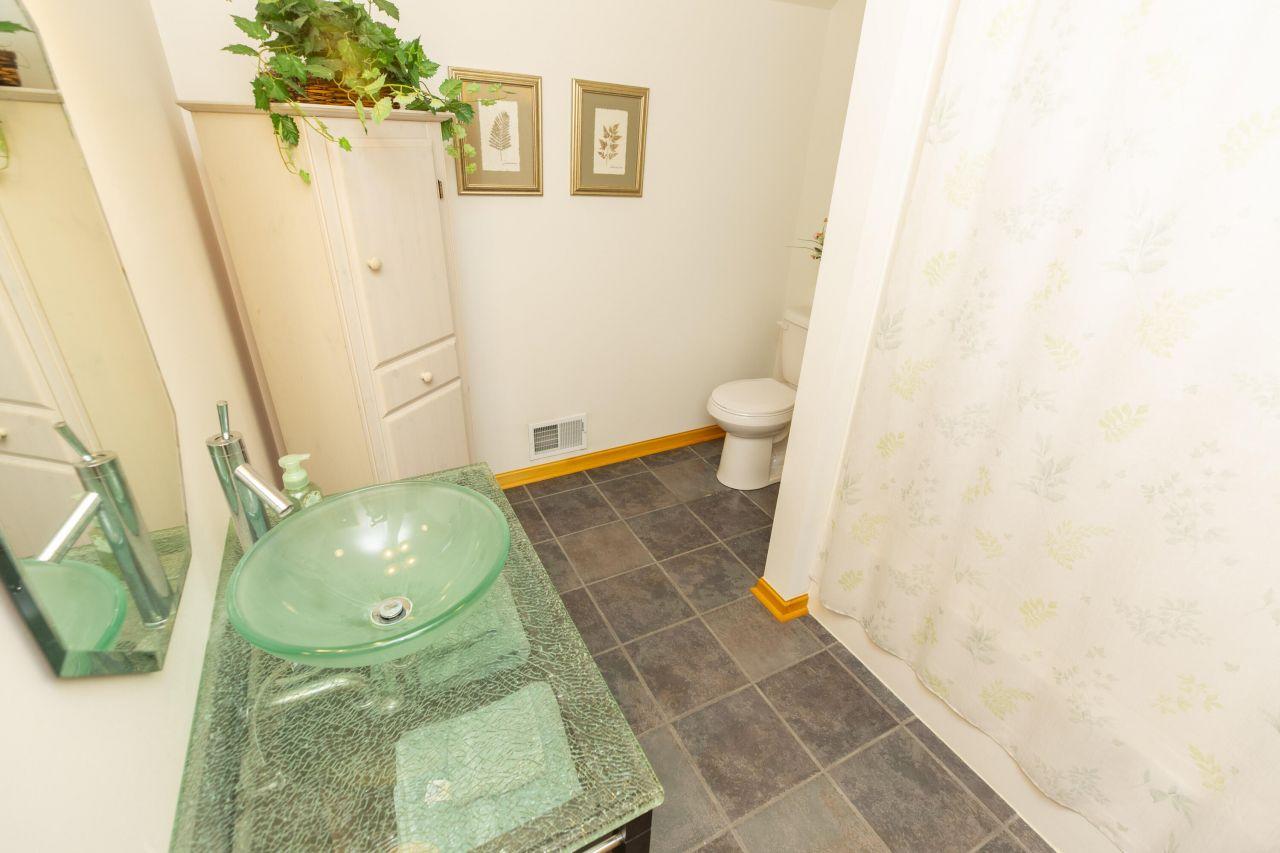 Vandalia, Michigan, 49095, United States, 4 Bedrooms Bedrooms, ,4 BathroomsBathrooms,Residential,For Sale,1737716