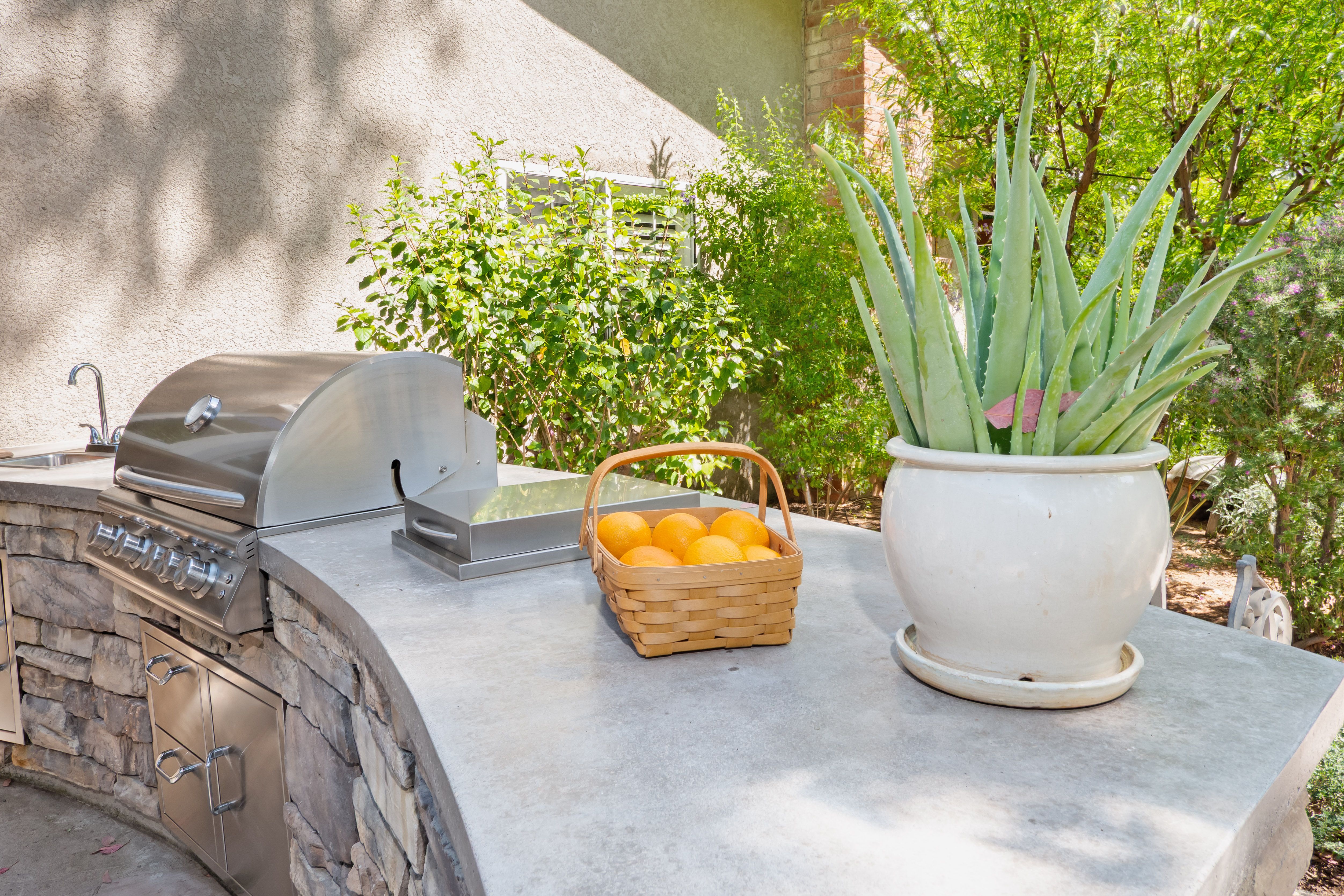  2372 Shadow Hill Drive, Riverside, CA 92506 - 物件實景