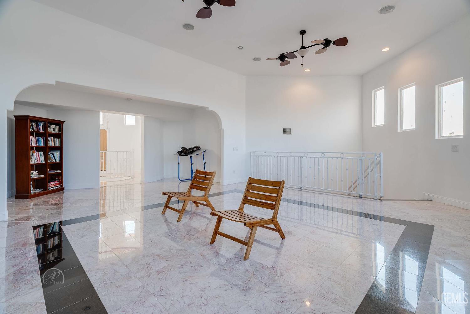 Bakersfield, California, 93308, United States, 4 Bedrooms Bedrooms, ,5 BathroomsBathrooms,Residential,For Sale,1992415