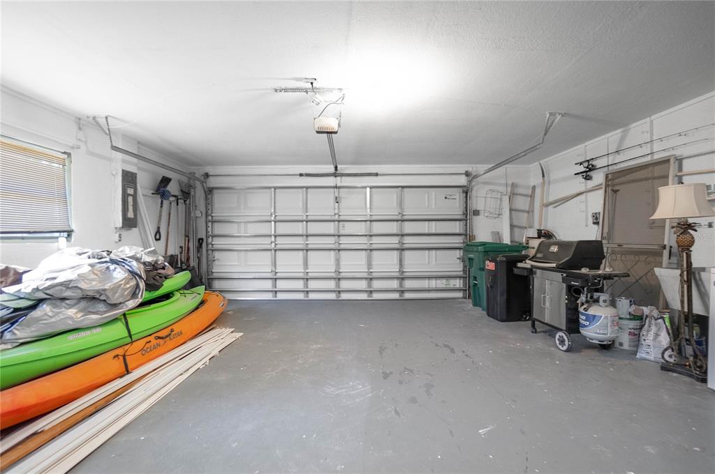 Crystal River, Florida, 34428, United States, 3 Bedrooms Bedrooms, ,2 BathroomsBathrooms,Residential,For Sale,1840194
