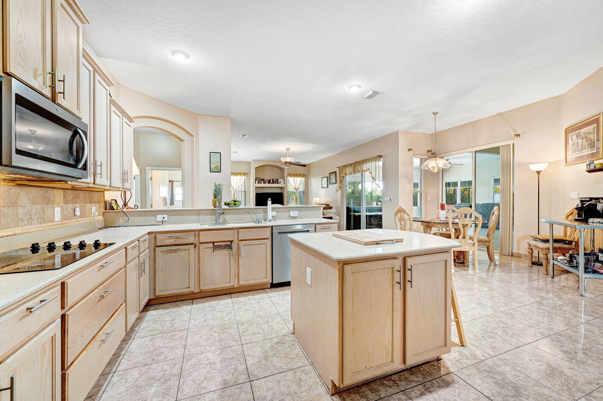 Palm Bay, Florida, 32908, United States, 4 Bedrooms Bedrooms, ,4 BathroomsBathrooms,Residential,For Sale,1978216