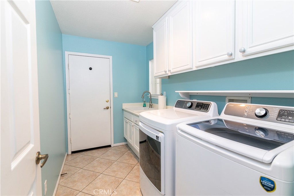 Hemet, California, 92545, United States, 3 Bedrooms Bedrooms, ,3 BathroomsBathrooms,Residential,For Sale,1944872