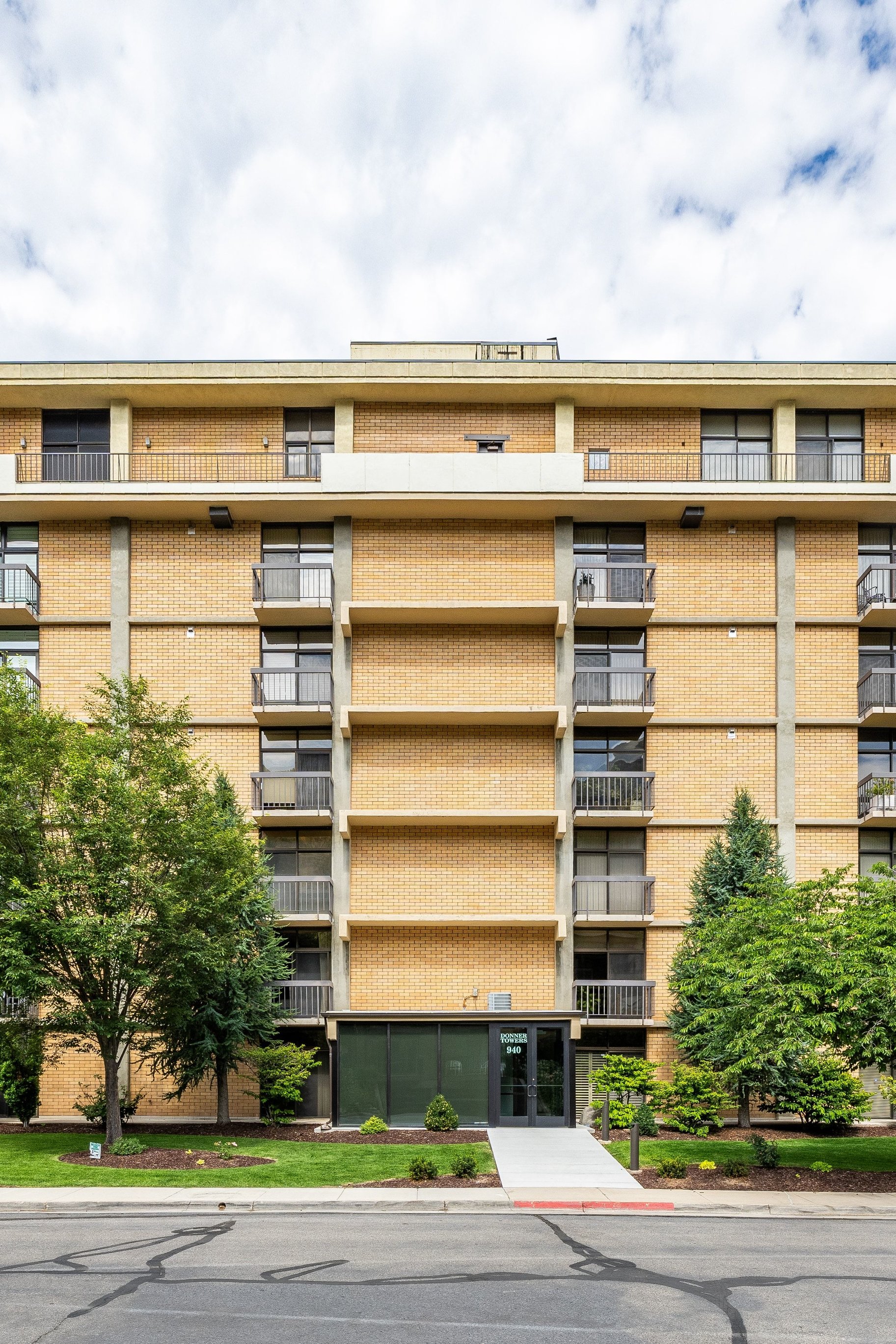  Immaculate condo with expansive valley and city views - 物件實景