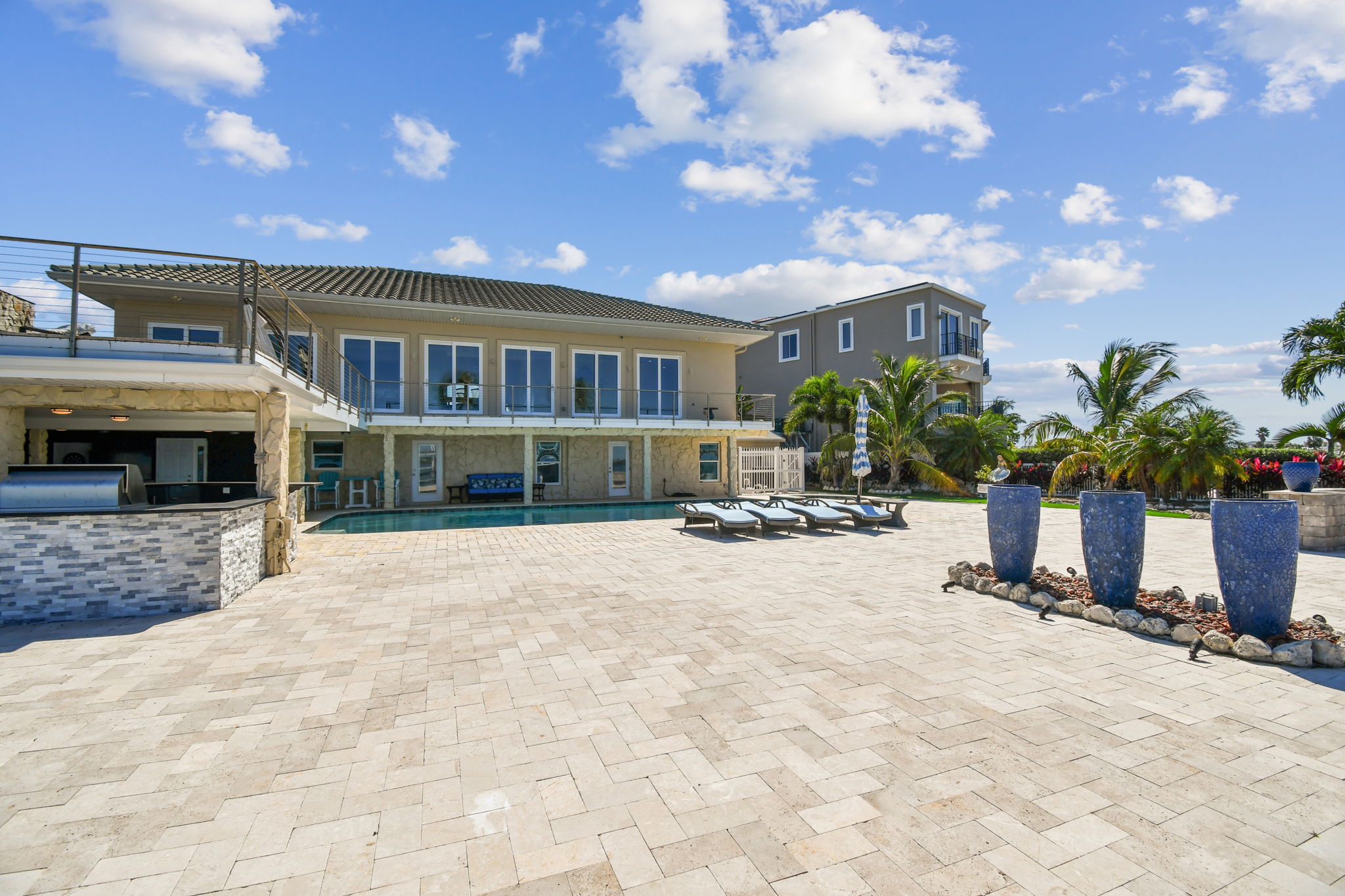 Madeira Beach, Florida, 33708, United States, 6 Bedrooms Bedrooms, ,6 BathroomsBathrooms,Residential,For Sale,1975666