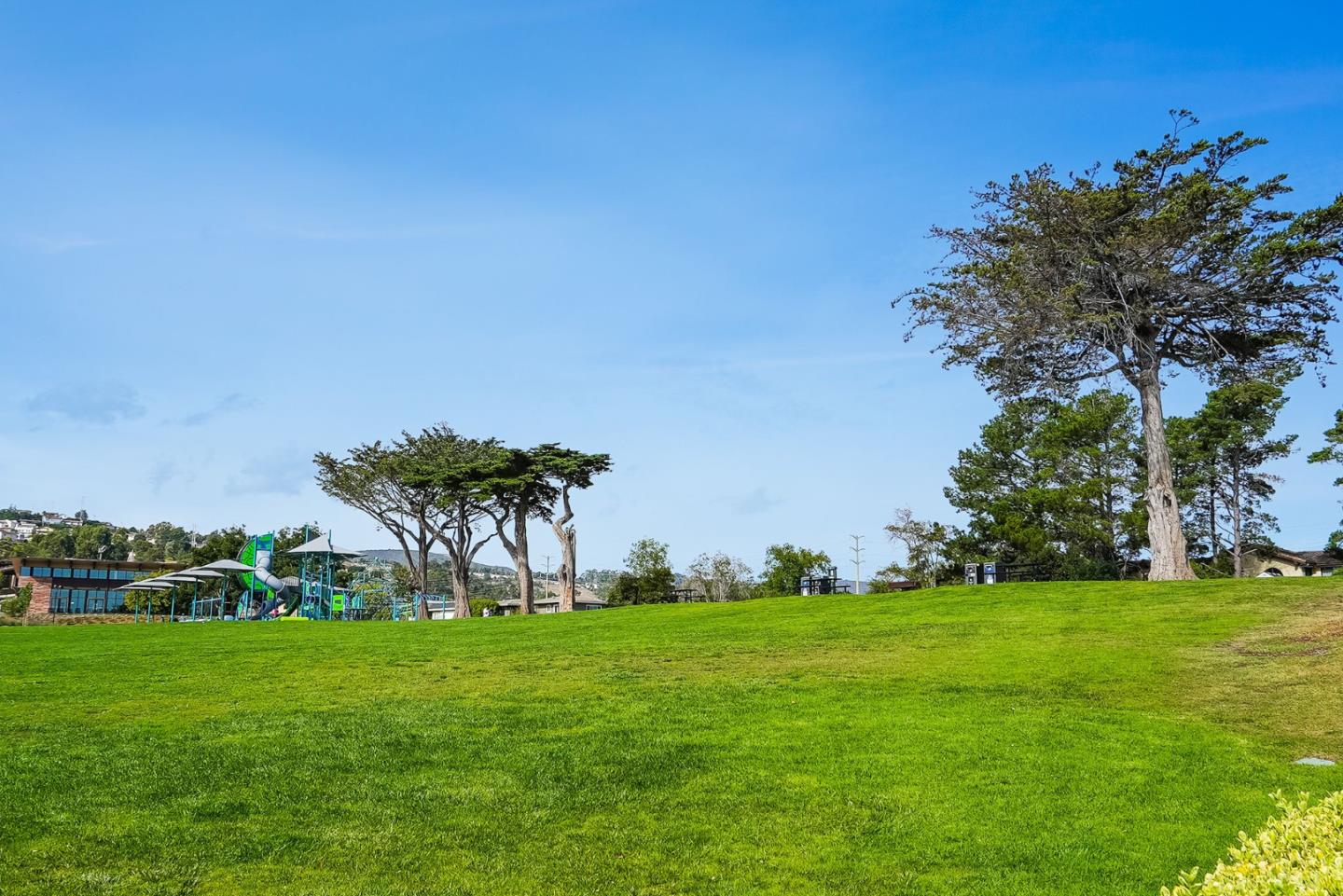 Millbrae, California, 94030, United States, 4 Bedrooms Bedrooms, ,3 BathroomsBathrooms,Residential,For Sale,1989349