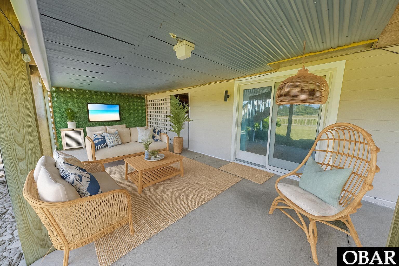 Kitty Hawk, North Carolina, 27949, United States, 3 Bedrooms Bedrooms, ,2 BathroomsBathrooms,Residential,For Sale,1907777