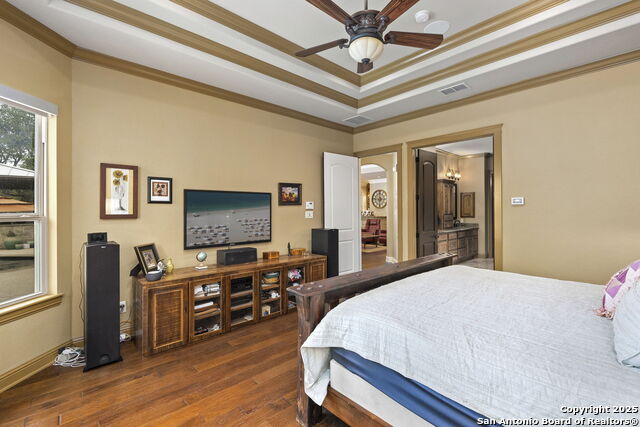 Boerne, Texas, 78015, United States, 5 Bedrooms Bedrooms, ,5 BathroomsBathrooms,Residential,For Sale,1784913