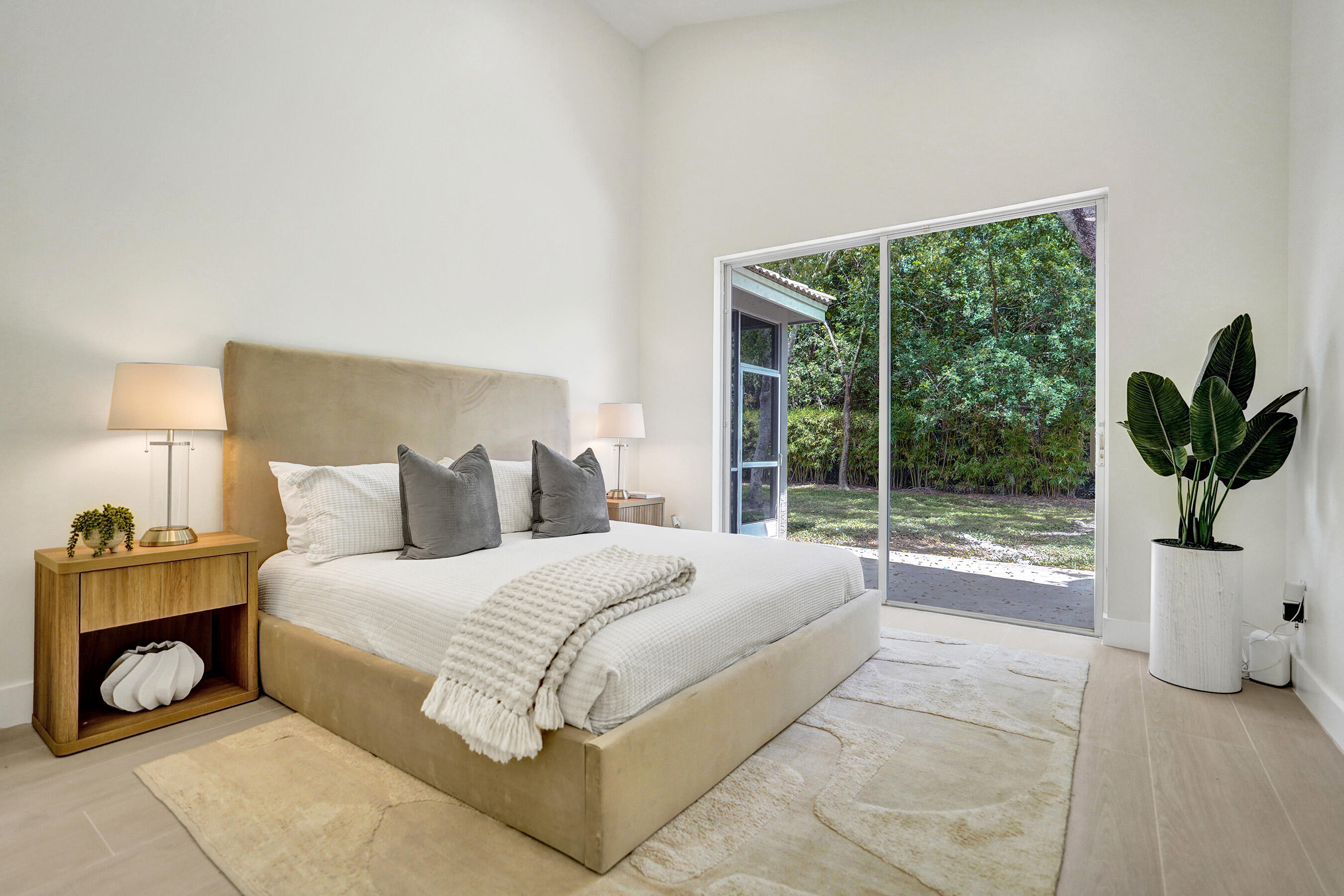 Delray Beach, Florida, 33446, United States, 4 Bedrooms Bedrooms, ,2 BathroomsBathrooms,Residential,For Sale,1898707