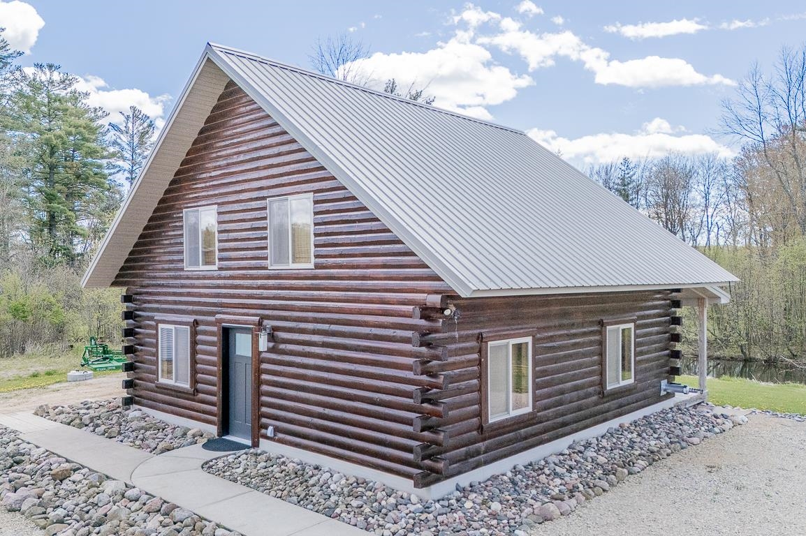 Weyauwega, Wisconsin, 54983, United States, 4 Bedrooms Bedrooms, ,1 BathroomBathrooms,Residential,For Sale,2031117