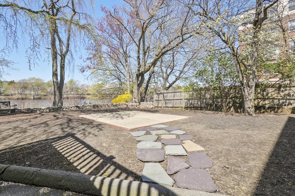 Waltham, Massachusetts, 02453, United States, 10 Bedrooms Bedrooms, ,5 BathroomsBathrooms,Residential,For Sale,1986333