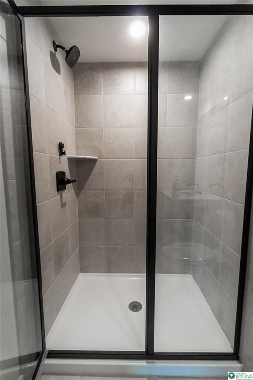 Catasauqua, Pennsylvania, 18032, United States, 5 Bedrooms Bedrooms, ,5 BathroomsBathrooms,Residential,For Sale,2008861