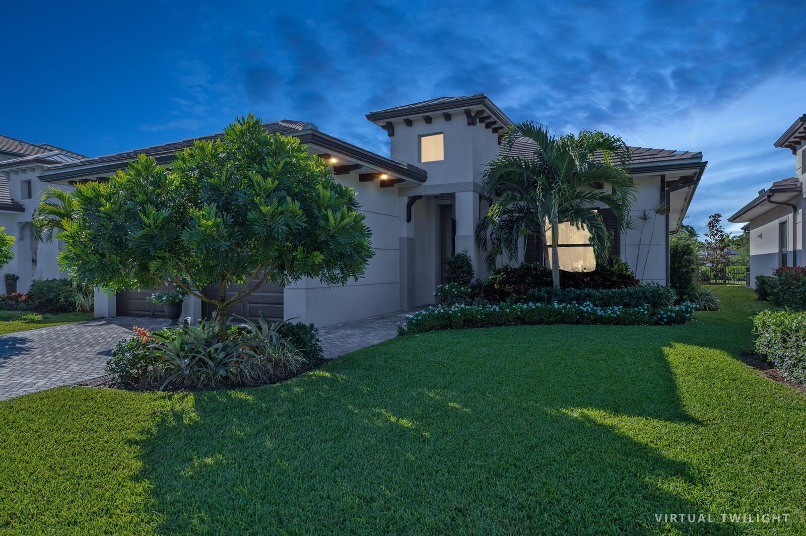 West Palm Beach, Florida, 33401, United States, 3 Bedrooms Bedrooms, ,4 BathroomsBathrooms,Residential,For Sale,1745907